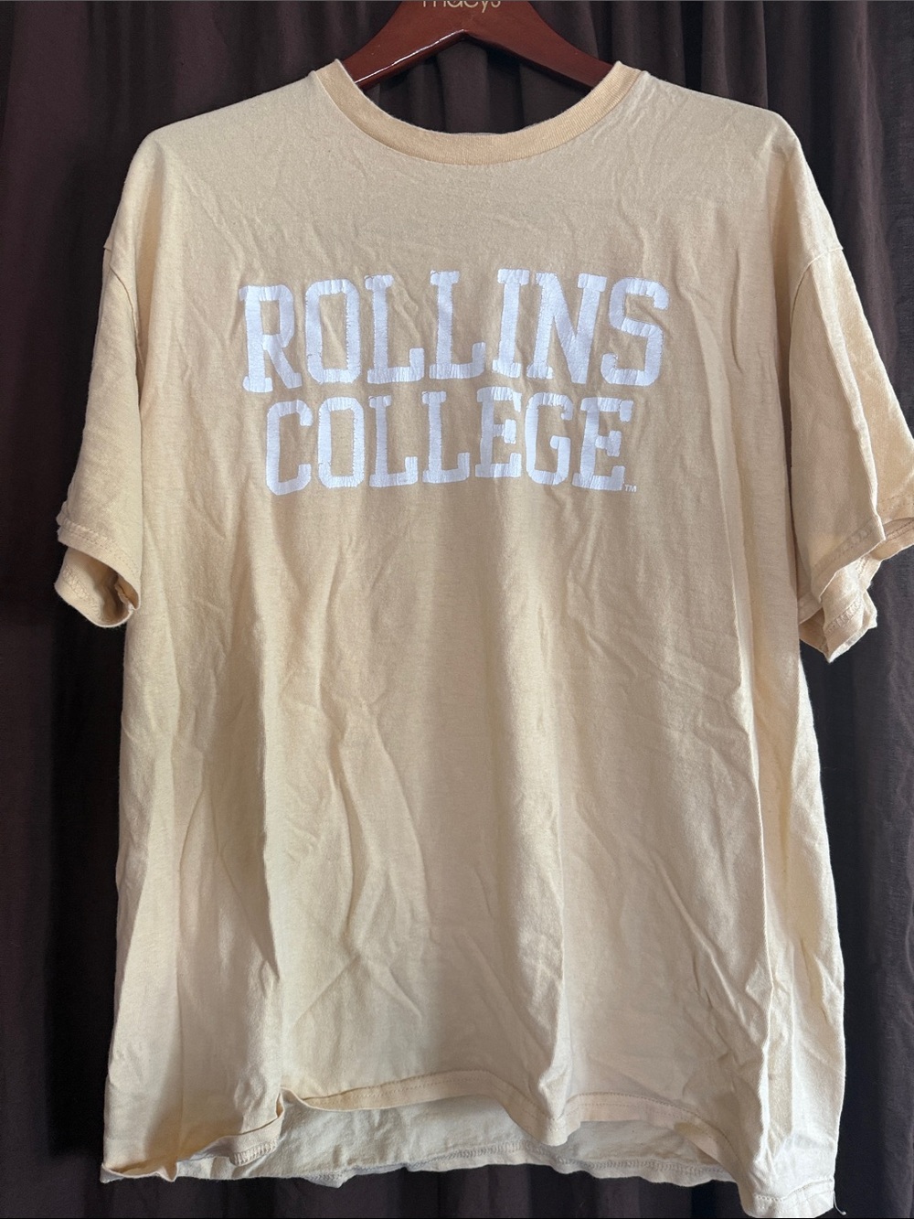 Rollins College yellow T-shirt men’s XL